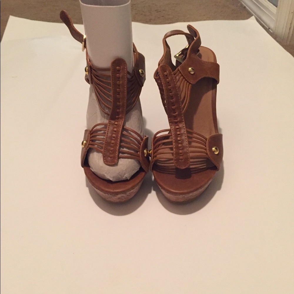 Wedge sandals